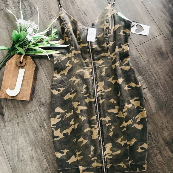 iris Dresses & Skirts - Iris Zip Front Dress